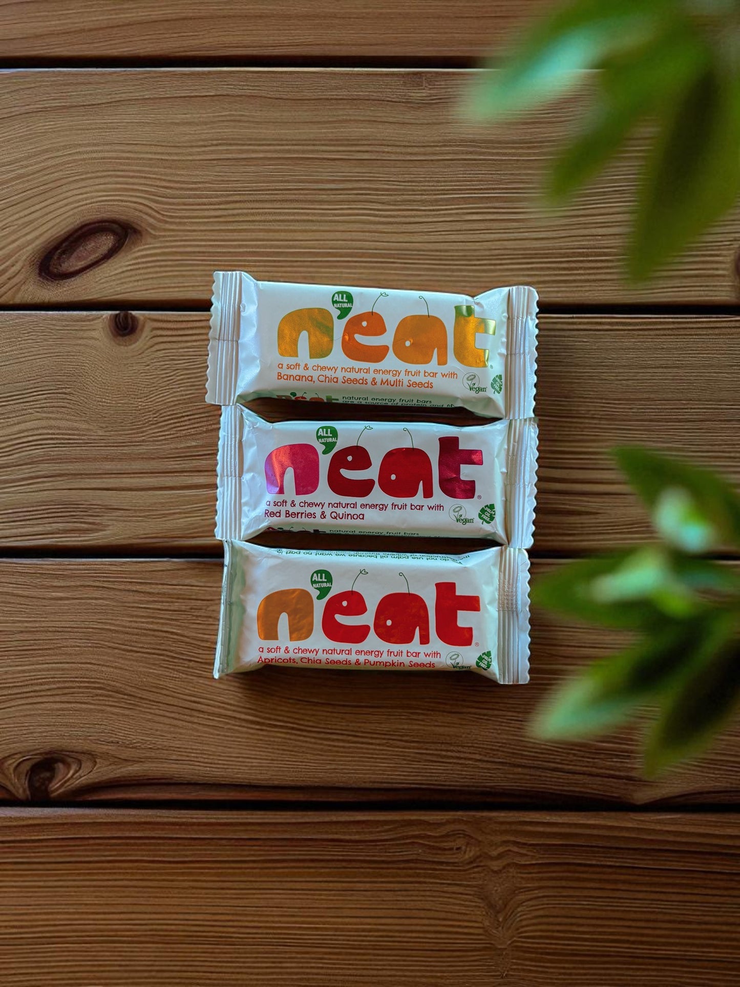Natural energy Neat bars with Red Berries and Quinoa
